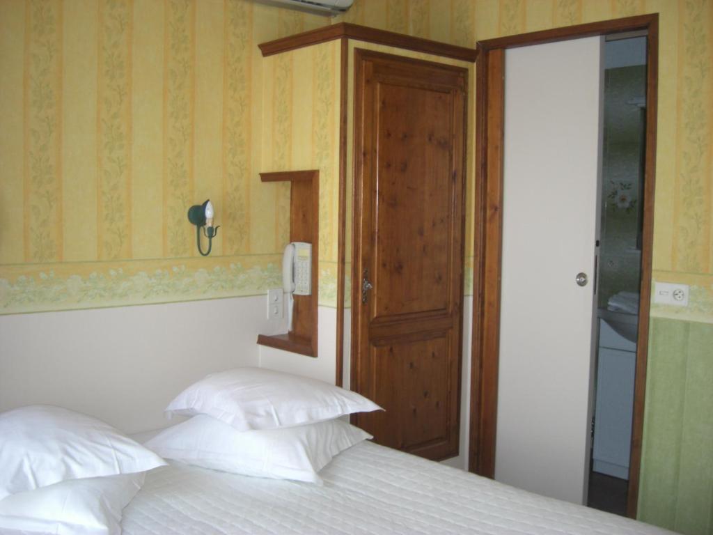 La Marjolaine Hotel Juan-les-Pins Room photo